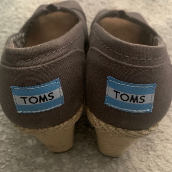 TOMS Espadrille Sandals - Picture 2 of 3